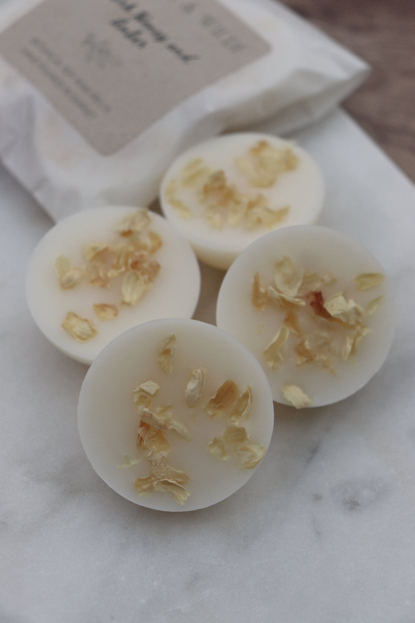 Dark Honey & Amber Wax Melt Domes
